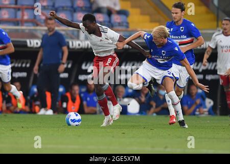 Genova, Italie. 16 août 2021. Abou Ba (alessandria), MORTEN THORSBY (Sampdoria) pendant UC Sampdoria vs US Alessandria Calcio, football italien Coppa Italia match à Genova, Italie, août 16 2021 crédit: Agence de photo indépendante / Alay Live News Banque D'Images