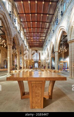 Nouvel édifice moderne à l'intérieur rénové de la cathédrale de Wakefield, West Yorkshire, nord de l'Angleterre, Royaume-Uni Banque D'Images