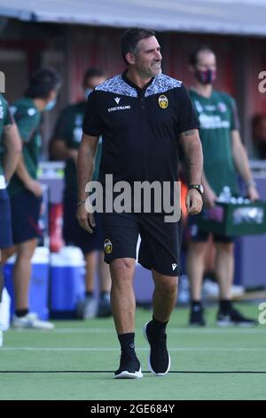 Cristiano Lucarelli Coach (Ternana) lors du match de la coupe Tim italienne entre Bologne 4-5 Ternana au stade Renato Dall Ara le 16 août 2021 à Bologne, Italie. Credit: Maurizio Borsari/AFLO/Alay Live News Banque D'Images