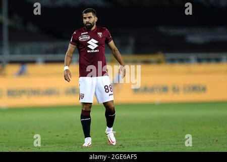 Turin, Italie. 15 août 2021. Tomas Rincon de Torino FC regarde pendant le match Coppa Italia entre Torino FC et nous Cremonese au Stadio Olimpico Grande Torino Banque D'Images