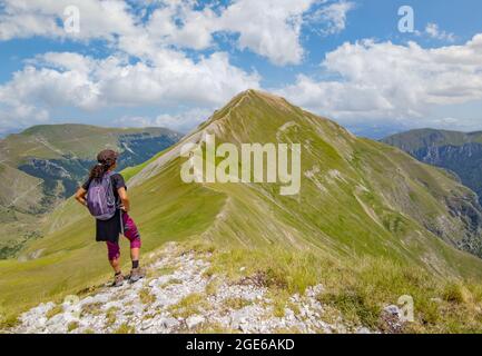 Monte Priora à Montefortino (Italie) - le sommet du paysage du mont Priora, dans la région des Marches province de Fermo. L'un des plus hauts sommets des Apennines Banque D'Images