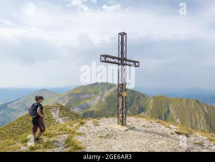 Monte Priora à Montefortino (Italie) - le sommet du paysage du mont Priora, dans la région des Marches province de Fermo. L'un des plus hauts sommets des Apennines Banque D'Images