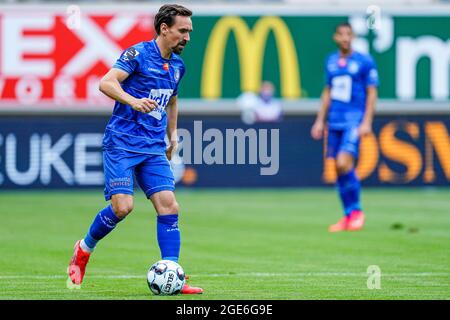 GENT, BELGIQUE - AOÛT 15 : Sven Kums de KAA Gent contrôle le ballon lors du match de la Jupiler Pro League entre KAA Gent et KV Mechelen à l'arène de Ghelamco le 15 août 2021 à Gent, Belgique (photo de Joris Verwijst/Orange Pictures) Banque D'Images