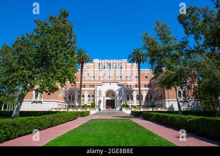 Edward L. Doheny Jr. Memorial Library on University of Southern California (USC), au centre-ville de Los Angeles, Californie, États-Unis. Banque D'Images