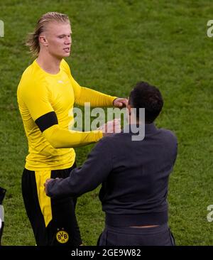 Erling Haaland (BVB), Sportdirektor Hasan Salihamidzic (Muenchen) Borussia Dortmund - Bayern München 17.08.2021, Fussball, 1. Bundesliga, saison 2021/ Banque D'Images