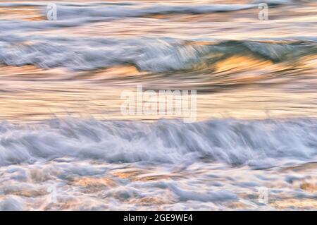 Coucher de soleil avec vitesse lente et balayage Banque D'Images
