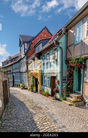 Quedlinburg, Allemagne; 12 août 2021 - est une ville située dans l'ouest de Saxe-Anhalt, Allemagne. En 1994, le château, l'église et la vieille ville ont été ajoutés Banque D'Images