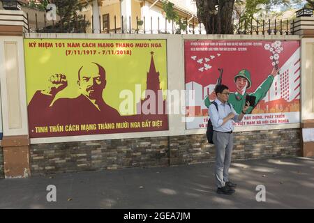 Panneaux publicitaires de propagande au Vietnam Banque D'Images