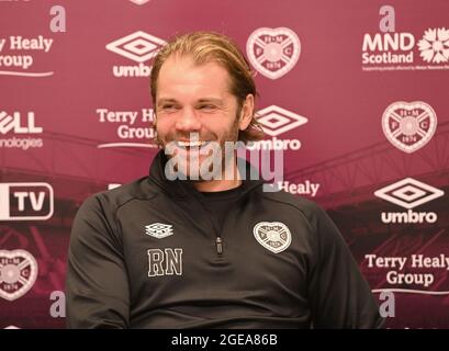 Sous embargo pour les journaux du dimanche 22 août 21 Oriam Sports Center Edinburgh.Scotland UK.13 août-21 Hearts Manager Robbie Neilson Press Conference for Scottish Premiership Match vs Aberdeen Credit: eric mccowat/Alay Live News Banque D'Images