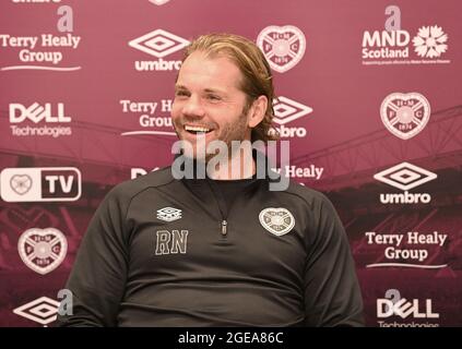 Sous embargo pour les journaux du dimanche 22 août 21 Oriam Sports Center Edinburgh.Scotland UK.13 août-21 Hearts Manager Robbie Neilson Press Conference for Scottish Premiership Match vs Aberdeen Credit: eric mccowat/Alay Live News Banque D'Images