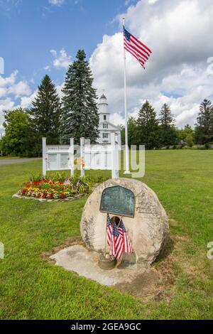 Un mémorial de guerre situé sur la commune de Shutesbury, Massachusetts Banque D'Images