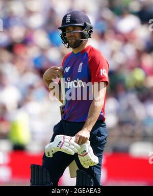 Photo du dossier en date du 18-07-2021 de l'Angleterre Dawid Malan réagit après avoir été congédié pendant le match international de Twenty20 à Emerald Headingley, Leeds. Date de publication : le mercredi 18 août 2021. Banque D'Images