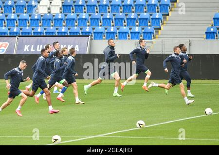 Les joueurs de football de Viktoria Plzen en action lors de la session d'entraînement précédant la 4e partie de qualification de la Ligue des conférences européennes, 1er partie de football: Viktoria Plzen vs CSKA Sofia à Pilsen, République Tchèque, 18 août 2021. (Photo CTK/Miroslav Chaloupka) Banque D'Images