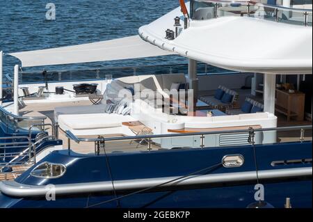 Non exclusif: ***AUCUN MAIL EN LIGNE SAUF ACCORD***€33 millions Superyacht Triple Seven a amarré à Leith. Tom Cruise, a récemment loué le yacht de luxe Banque D'Images