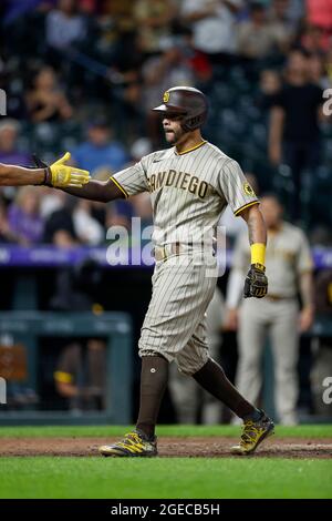Tommy Pham (28), outfielder de San Diego Padres, a fait une course à domicile lors d'un match de la saison régulière de la MLB contre les Rocheuses du Colorado, le mardi 17 août 2021, Banque D'Images
