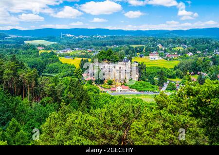 Vue aérienne des ruines du château de Sloup et de Cechach, République tchèque Banque D'Images