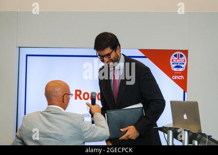 Farnborough, le 19th août 2021.Le député Ranil Jayawardena, ministre du Commerce international, a pris la parole à l'occasion de la Journée nationale de l'industrie automobile. Banque D'Images