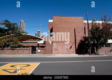 Parramatta, Australie, 17 août 2020. Une vue générale de notre Dame de Mercy College à Parramatta qui a été fermée en raison de six étudiants qui ont été testés positifs au coronavirus. La Nouvelle-Galles du Sud a enregistré sept nouveaux cas de COVID-19 au cours des dernières 24 heures, dont six cas d'acquisition locale et un cas de quarantaine à l'hôtel. Crédit : Steven Markham/Speed Media/Alay Live News Banque D'Images