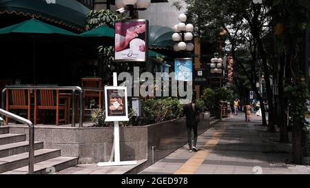 Front de trottoir de Landmark Hotel sur Sukhumvit Road Bangkok Thaïlande Banque D'Images