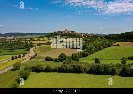 vue aérienne sur la basilique de vezelay sainte marie madeleine, qui appartient au patrimoine mondial de l'unesco Banque D'Images