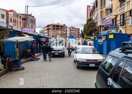 EL Alto, BOLIVIE - 23 AVRIL 2015 : vue sur une rue à El Alto, Bolivie Banque D'Images