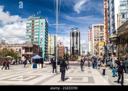 LA PAZ, BOLIVIE - 28 AVRIL 2015 : zone piétonne le centre de la Paz, Bolivie. Banque D'Images