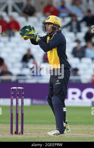 NOTTINGHAM, ROYAUME-UNI. 19 AOÛT Tom Cullen, de Glamourgan, en action de garde de briques pendant le match de la coupe d'un jour du Royal London entre le club de cricket du comté de Glamourgan et le club de cricket du comté de Durham à Trent Bridge, Nottingham, le jeudi 19 août 2021. (Crédit : will Matthews | MI News) crédit : MI News & Sport /Alay Live News Banque D'Images