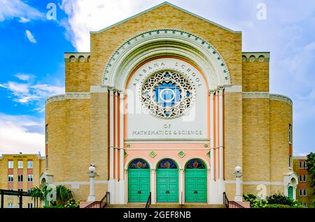 L'Alabama School of Mathematics & Science est photographiée, le 14 août 2021, à Mobile, Alabama. L'école secondaire résidentielle publique a été fondée en 1989. Banque D'Images