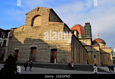 FLORENCE, ITALIE - 06 février 2016 : photo d'une église catholique romaine construite pendant la Renaissance à Florence, Florence, Italie Banque D'Images