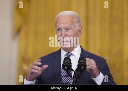 Washington DC, États-Unis. 20 août 2021. Le président des États-Unis, Joe Biden, prononce un discours sur l'évacuation des citoyens américains et des Afghans vulnérables, dans la salle est de la Maison Blanche à Washington, DC, le vendredi 20 août 2021. Photo de Chris Kleponis/UPI crédit: UPI/Alay Live News Banque D'Images