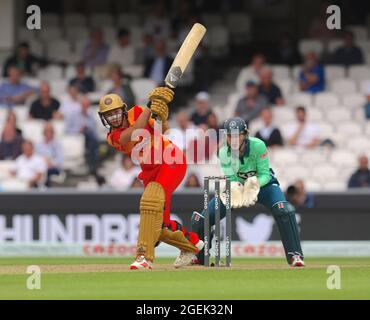 Londres, Royaume-Uni. 20 août 2021. Alors que l’Oval Invincibles prend le Phoenix de Birmingham à l’éliminateur de la compétition de cricket de cent femmes au Kia Oval. Le cent est un tout nouveau format de cricket introduit par la BCE. David Rowe/ Alamy Live News. Banque D'Images