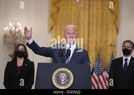 Washington DC, États-Unis. 20 août 2021. Le président des États-Unis, Joe Biden, prononce un discours sur l'évacuation des citoyens américains et des Afghans vulnérables, dans la salle est de la Maison Blanche à Washington, DC, le vendredi 20 août 2021. Photo de Chris Kleponis/UPI crédit: UPI/Alay Live News Banque D'Images
