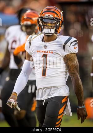 Maryland, USA. 20th Aug, 2021. August 20, 2021: Washington Football Team  defensive back Troy Apke (30) lines up at corner during the NFL preseason  game between the Cincinnati Bengals and the Washington