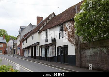 Vue sur Chantry Street à Andover, Hampshire au Royaume-Uni Banque D'Images