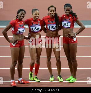 Sanya Richards-Ross, Deedee Trotter, Francena McCorory et Allyson Felix gagnent l'or dans le relais féminin de 400m la dernière nuit d'Athlétisme à l'Olympii Banque D'Images