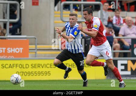 Rotherham, Royaume-Uni. 21 août 2021. Florian Kamberi #20 de Sheffield mercredi court avec le ballon à Rotherham, Royaume-Uni le 8/21/2021. (Photo de Simon Whitehead/News Images/Sipa USA) crédit: SIPA USA/Alay Live News Banque D'Images