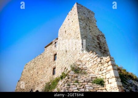 Vue sur l'ancienne Rocca Aldobrendesca dans Suvereto Toscane Italie Banque D'Images