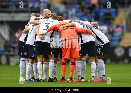 Cardiff, Royaume-Uni. 21 août 2021. Millwall dans le caucus précédant le match à Cardiff, Royaume-Uni, le 8/21/2021. (Photo par Mike Jones/News Images/Sipa USA) crédit: SIPA USA/Alay Live News Banque D'Images