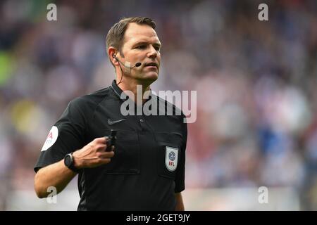 Cardiff, Royaume-Uni. 21 août 2021. Arbitre James Linington lors du match à Cardiff, Royaume-Uni, le 8/21/2021. (Photo par Mike Jones/News Images/Sipa USA) crédit: SIPA USA/Alay Live News Banque D'Images