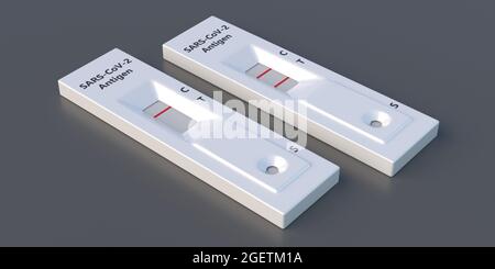 Covid 19 résultats positifs et négatifs auto-tests sur fond noir. Tests automatiques de coronavirus à domicile, kits de tests rapides d'antigène pour la détection d'antibod Banque D'Images