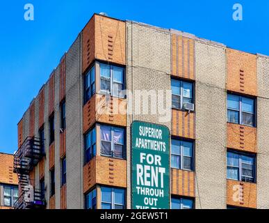 Le 1210 Sherman Avenue est un immeuble d'appartements Art déco conçu par Charles Kreymborg et érigé en 1937. Banque D'Images