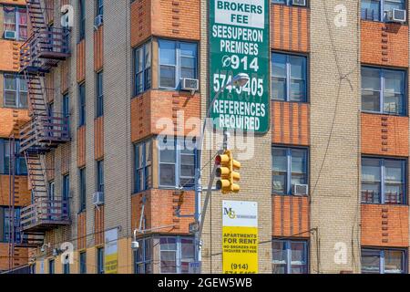 Le 1210 Sherman Avenue est un immeuble d'appartements Art déco conçu par Charles Kreymborg et érigé en 1937. Banque D'Images