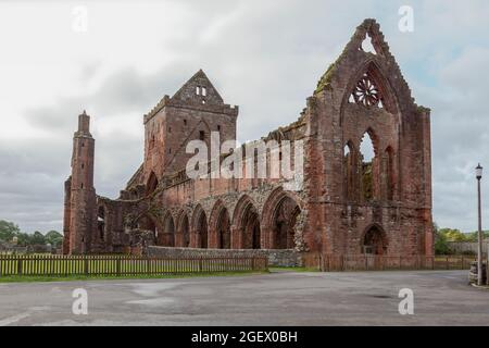 Abbaye de Sweetheart du XIIIe siècle dans le village de la Nouvelle abbaye près des rives de l'estuaire de la Nith à l'ouest de Dumfries Banque D'Images