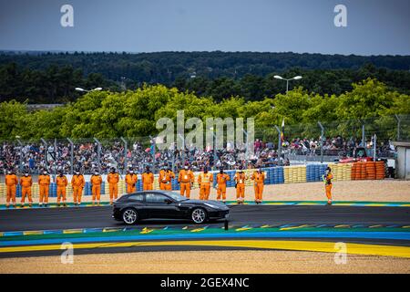 Elkann John, Tour de piste des voitures officielles pendant les 24 heures du Mans 2021, 4ème tour du Championnat du monde d'endurance 2021 de la FIA, FIA WEC, sur le circuit de la Sarthe, du 21 au 22 août 2021 au Mans, France - Germain photo Hazard / DPPI Banque D'Images