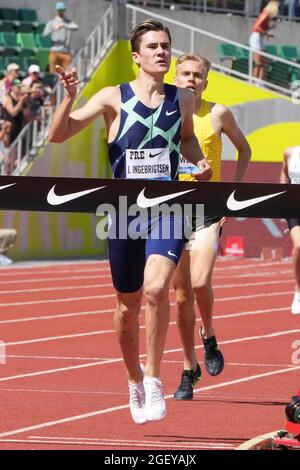 Jakob Ingebrigtsen (NOR) célèbre après avoir gagné le Bowerman Mile dans un record de rencontre 3:47.24 lors de la 46e Prefontaine Classic, samedi, 21 août, 2 Banque D'Images