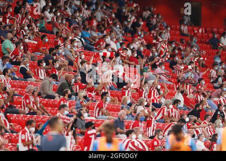 Bilbao fans (Bilbao), 21 AOÛT 2021 - football / Soccer : vue générale des fans de Bilbao pendant le match espagnol "la Liga Santander" entre Athletic Club de Bilbao 1-1 FC Barcelone à l'Estadio San Mames à Bilbao, Espagne. (Photo de Mutsu Kawamori/AFLO) Banque D'Images