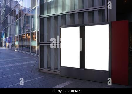 Mockup vide Billboard Banner Mall Tokyo Japan stock photo stock Images photos Banque D'Images