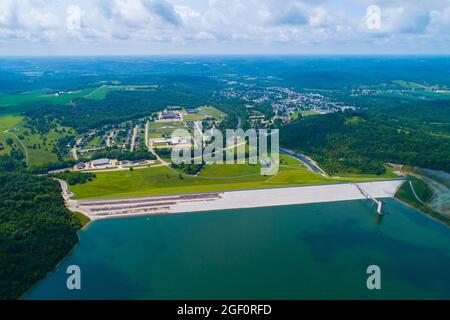 Barrage de Brookville et lac de déversement dans l'Indiana Banque D'Images