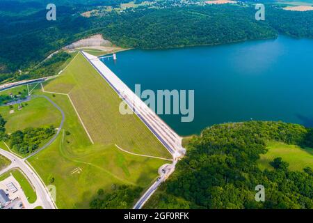 Barrage de Brookville et lac de déversement dans l'Indiana Banque D'Images