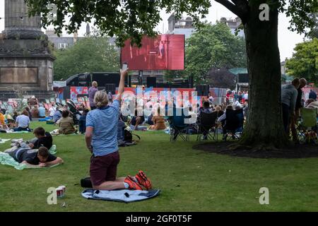 Édimbourg, Écosse, Royaume-Uni. 22 août 2021. Festival du film d'Édimbourg sur la place St Andrew. Credit: SKULLY/Alay Live News Banque D'Images